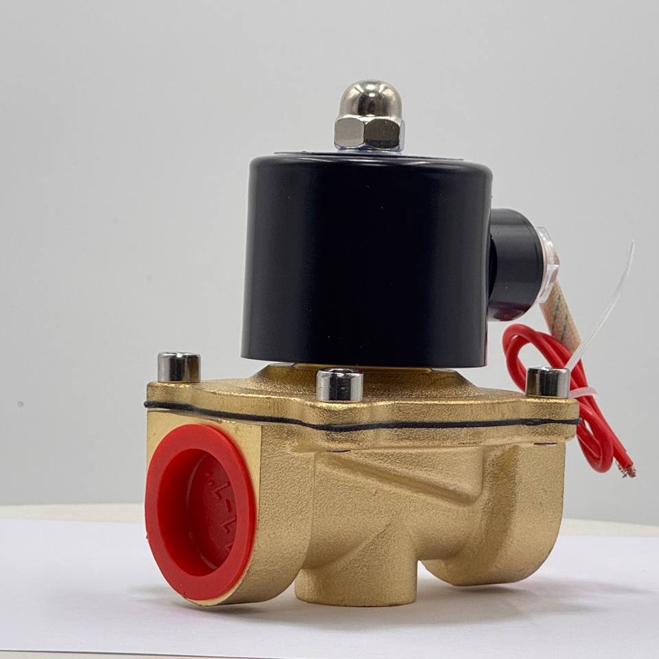 Électrovanne pour lave-vaisselle Whirlpool avec connecteur électrique